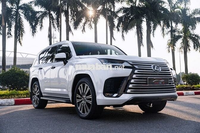 Lexus LX 600 Urban 2024 - 5000 km