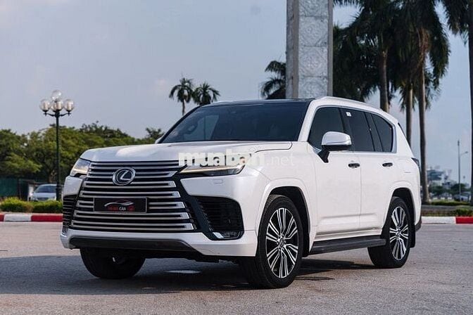 Lexus LX 600 Urban 2024 - 5000 km