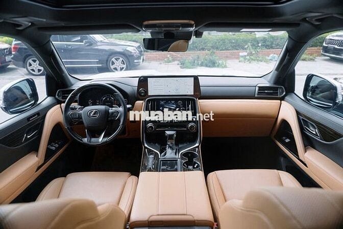 Lexus LX 600 Urban 2024 - 5000 km