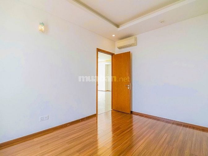 Bán Căn hộ tại Thảo Điền Pearl tầng cao gồm 3 phòng ngủ view đẹp 136m2
