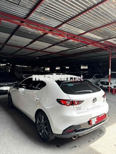 Chính chủ - Mazda 3 2.0 Sport Signature Premium 21