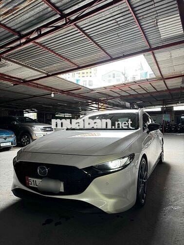 Chính chủ - Mazda 3 2.0 Sport Signature Premium 21
