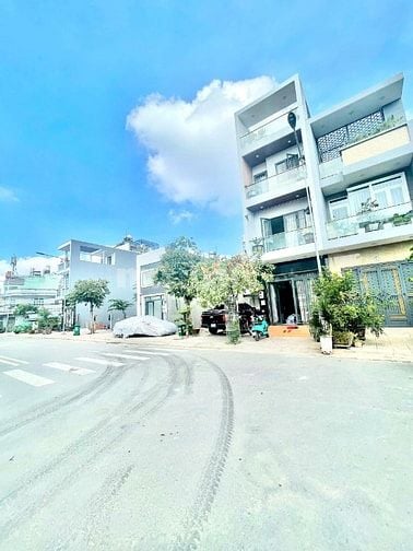 Chính chủ bán đất đẹp full thổ cư, thích hợp đầu tư, ở, trung tâm