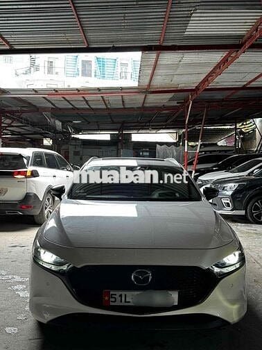 Chính chủ - Mazda 3 2.0 Sport Signature Premium 21