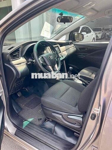 Innova 2018 2.0.E lăn bánh 10 ngàn km cực hiếm