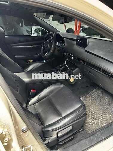 Chính chủ - Mazda 3 2.0 Sport Signature Premium 21
