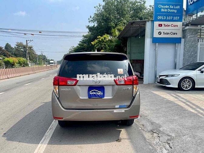 Innova 2018 2.0.E lăn bánh 10 ngàn km cực hiếm