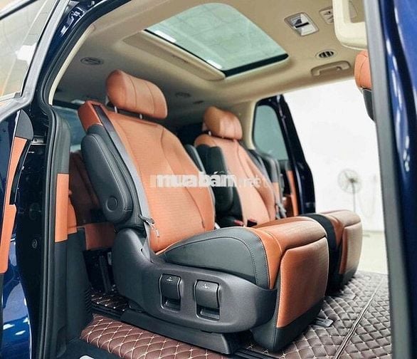 Kia Carnival 2024 2.2D Signature Lướt: 7500 km