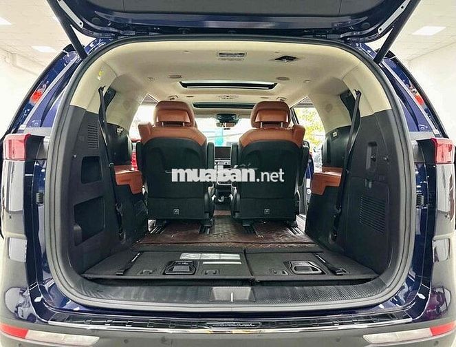 Kia Carnival 2024 2.2D Signature Lướt: 7500 km