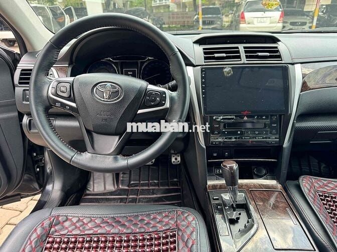 Toyota Camry 2015 2.5Q - 60000 km
