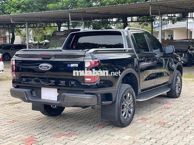 Cần ra đi Ford Wildtrak 20k km Sơ cua zin xe đẹp