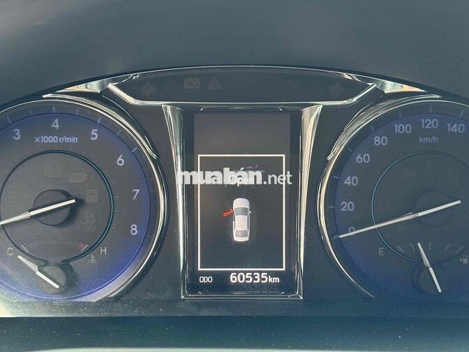 Toyota Camry 2015 2.5Q - 60000 km