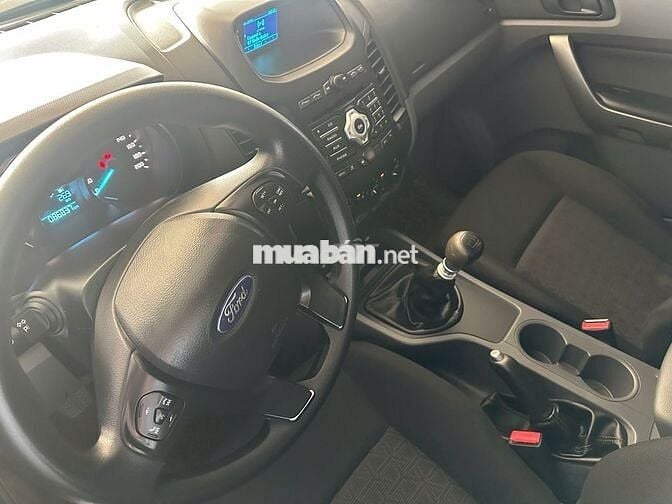 Ford Ranger XLS MT 2017, bảo hành 2026, vay 75%