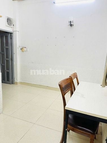 CHDV 1PN tách bếp tầng trệt đường Giải Phóng Tân Bình chỉ 4,6 triệu