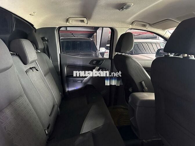 Ford Ranger XLS MT 2017, bảo hành 2026, vay 75%