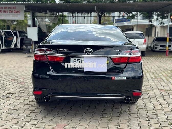 Toyota Camry 2015 2.5Q - 60000 km