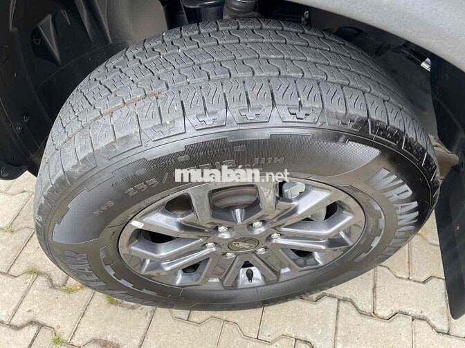 Cần ra đi Ford Wildtrak 20k km Sơ cua zin xe đẹp