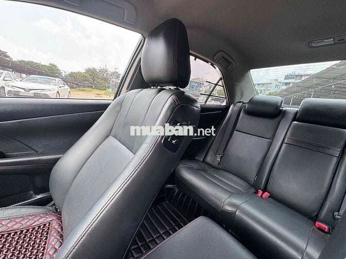 Toyota Camry 2015 2.5Q - 60000 km