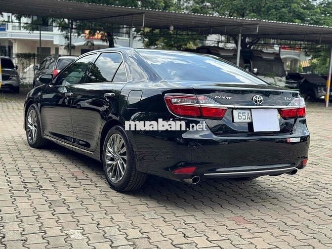 Toyota Camry 2015 2.5Q - 60000 km