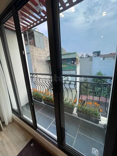 Bán nhà mới Ngọc Thuỵ siêu đẹp 7 tầng thang máy ,gara ô tô .Giá16,8 tỷ