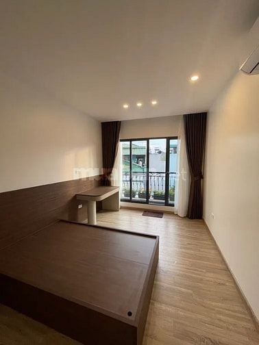 Bán nhà mới Ngọc Thuỵ siêu đẹp 7 tầng thang máy ,gara ô tô .Giá16,8 tỷ