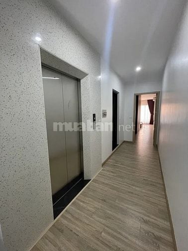 Bán nhà mới Ngọc Thuỵ siêu đẹp 7 tầng thang máy ,gara ô tô .Giá16,8 tỷ