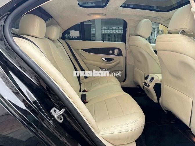 MERCEDES-BENZ E300 2021