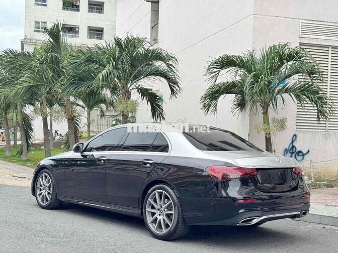 MERCEDES-BENZ E300 2021