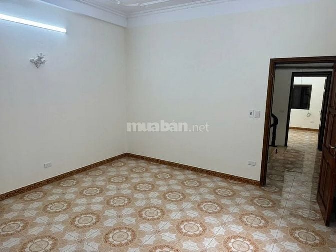 Siêu phẩm Phân lô Nguyễn Ngọc Vũ, thoáng đẹp, 64m, 5m MT, giá 14,9 tỷ