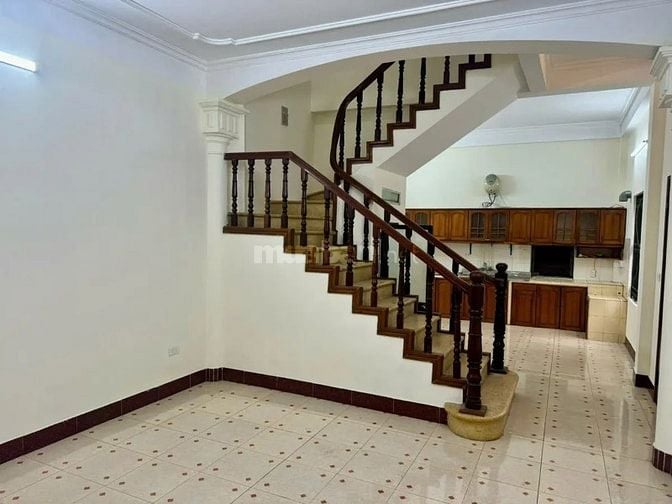 Siêu phẩm Phân lô Nguyễn Ngọc Vũ, thoáng đẹp, 64m, 5m MT, giá 14,9 tỷ