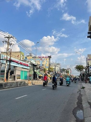Bán đất góc 3 mặt tiền Hà Huy Giáp, gần ngay cầu An Lộc giáp gò vấp