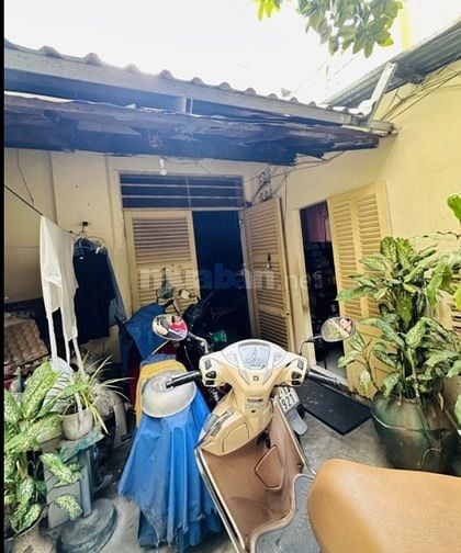 Bán nhà cấp 4 hẻm 3m thông 212B/.Nguyễn Trãi Q1 dt 7,9x10m giá 13,8tỷ.