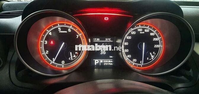 Suzuki Swift 5 chỗ dáng thể thao.