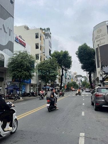 Bán gấp MT Võ Văn Tần đoạn 2 chiều Q3, 7.2x22, Trệt 2 lầu, 88 tỷ TL