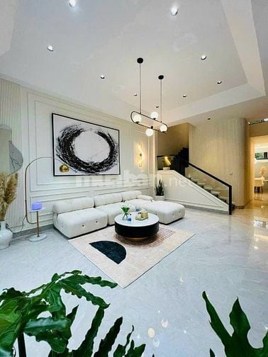 Nhà 3 Lầu Mới Xây DT 4,5X18M Mặt Tiền Chợ Bà Hom Cũ, Đg Tỉnh Lộ 10