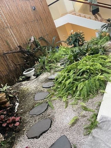 Chủ gửi bán nhanh căn biệt thự diện tích lớn 360m KDC Sadeco, giá tốt