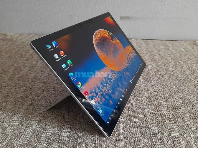 Surface Pro 5 i5. 8GB / 256GB LTE - TÌNH TRẠNG TUYỆT VỜI ( Máy Nhật )