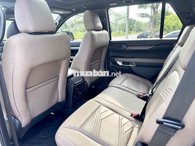 Ford Everest 2022 Titanium bảo dưỡng full hãng