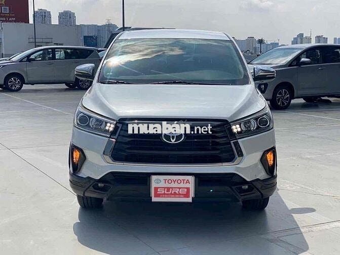 Toyota Innova 2021 Venturer - 71000 km