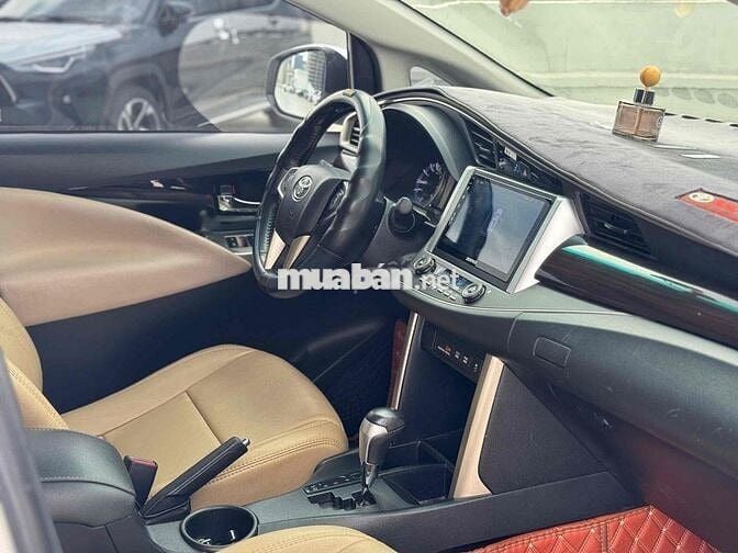 Toyota Innova 2021 Venturer - 71000 km