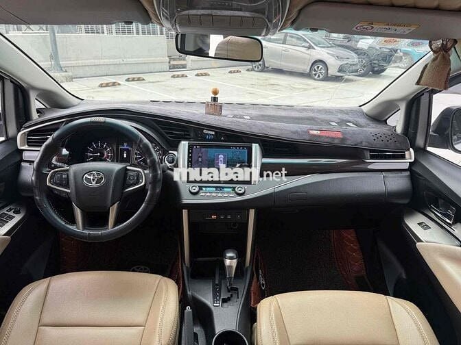 Toyota Innova 2021 Venturer - 71000 km