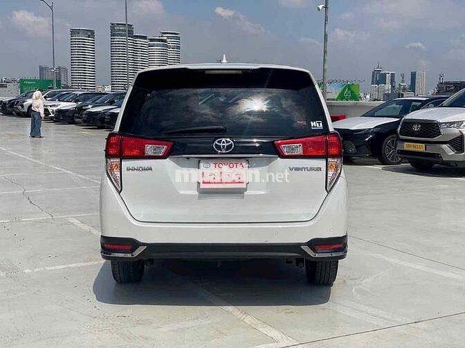 Toyota Innova 2021 Venturer - 71000 km