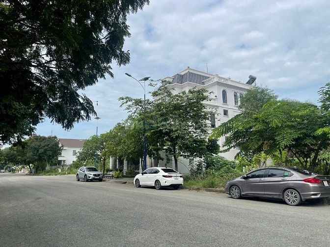 Cập nhật giỏ hàng siêu vip 10lô biệt thự góc siêu đẹp khu  Bình Nguyên