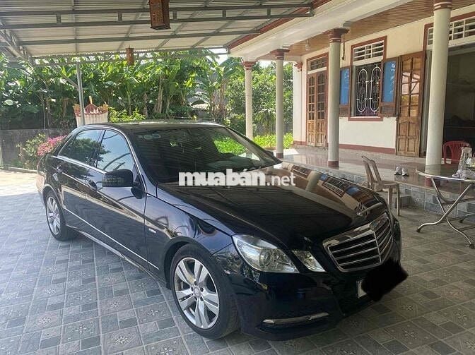Mercedes Benz E Class 2011 E250 - 97000 km