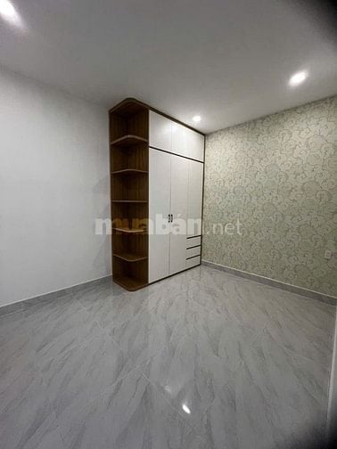 Bán nhà 304/4Q4 Trường Chinh, P13, Tân Bình, ngay chợ Hoàng Hoa Thám