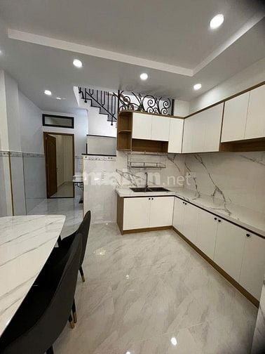 Bán nhà 304/4Q4 Trường Chinh, P13, Tân Bình, ngay chợ Hoàng Hoa Thám