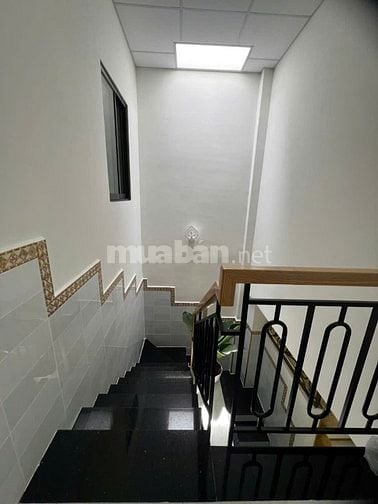Bán nhà 304/4Q4 Trường Chinh, P13, Tân Bình, ngay chợ Hoàng Hoa Thám