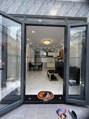 Bán nhà 304/4Q4 Trường Chinh, P13, Tân Bình, ngay chợ Hoàng Hoa Thám