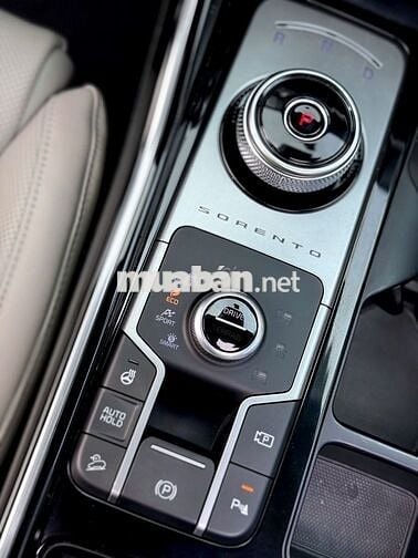 Kia Sorento Signature AWD bản Dầu 6 ghế Thương Gia
