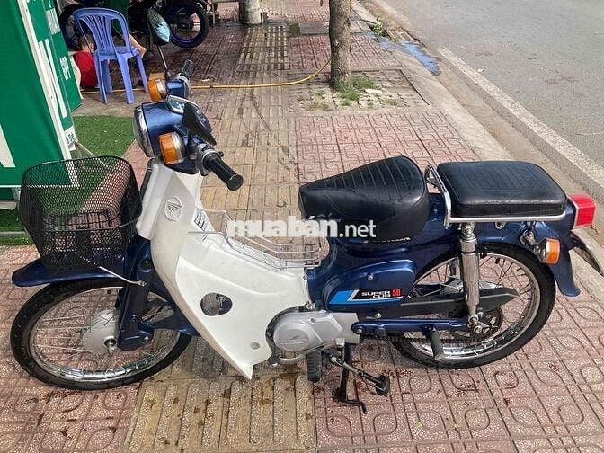 xe cub 50 mới dọn ít đi nên cần bán lại
